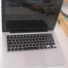 MacBook Aluminium : Il notebook aperto