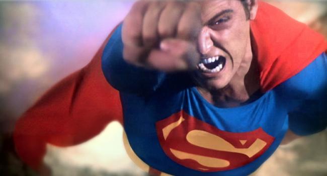 Clark Kent si licenzia: Superman diventa blogger