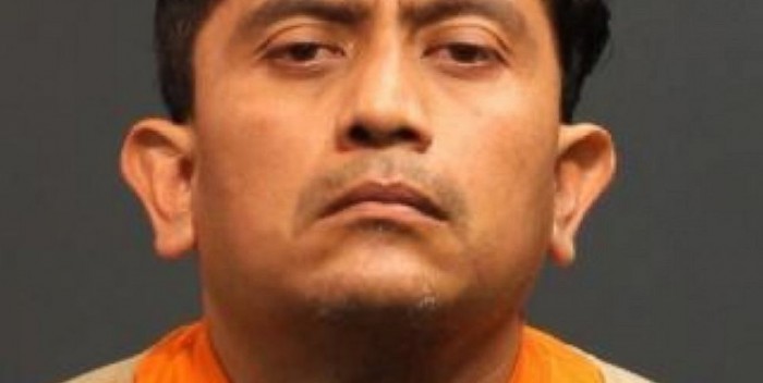 Segregata per 10 anni, si salva grazie a Facebook